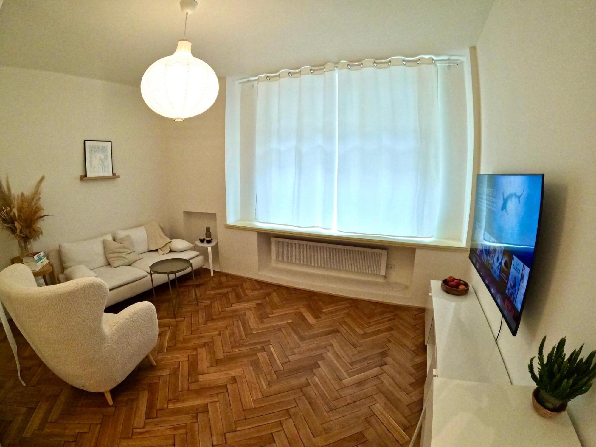 Urban Retreat I Modern Boho Apartments In Lovely Letna District - 10 Minutes From Old Town Praga Esterno foto