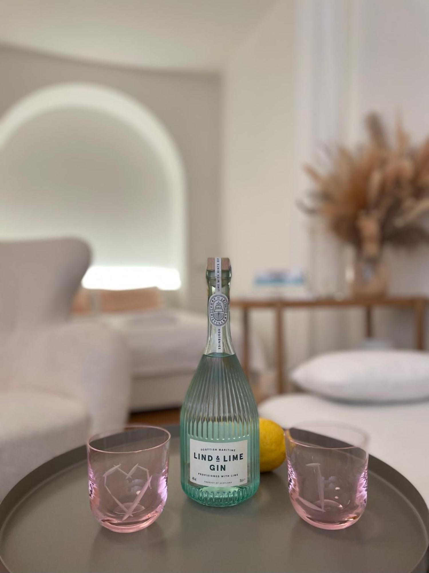 Urban Retreat I Modern Boho Apartments In Lovely Letna District - 10 Minutes From Old Town Praga Esterno foto
