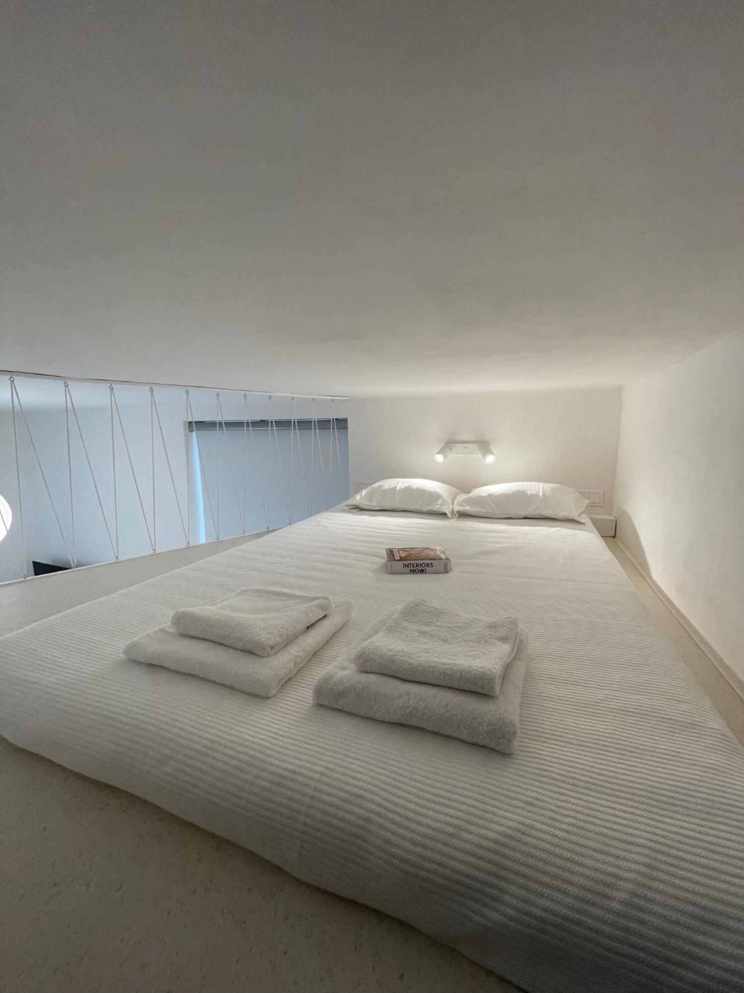 Urban Retreat I Modern Boho Apartments In Lovely Letna District - 10 Minutes From Old Town Praga Esterno foto